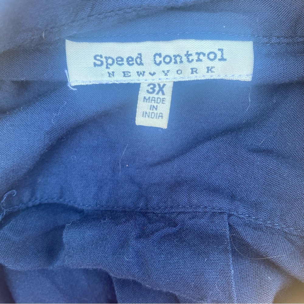 Speed Control Navy Button-Front Shirt - Picture 2 of 3
